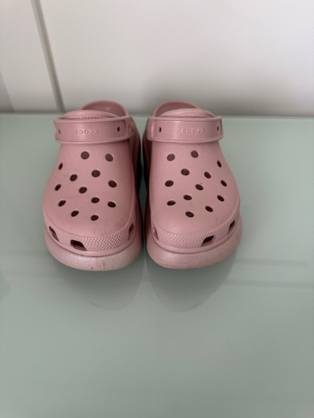 Crocs Classic Crush Clogs in Pink Women’s Size 7